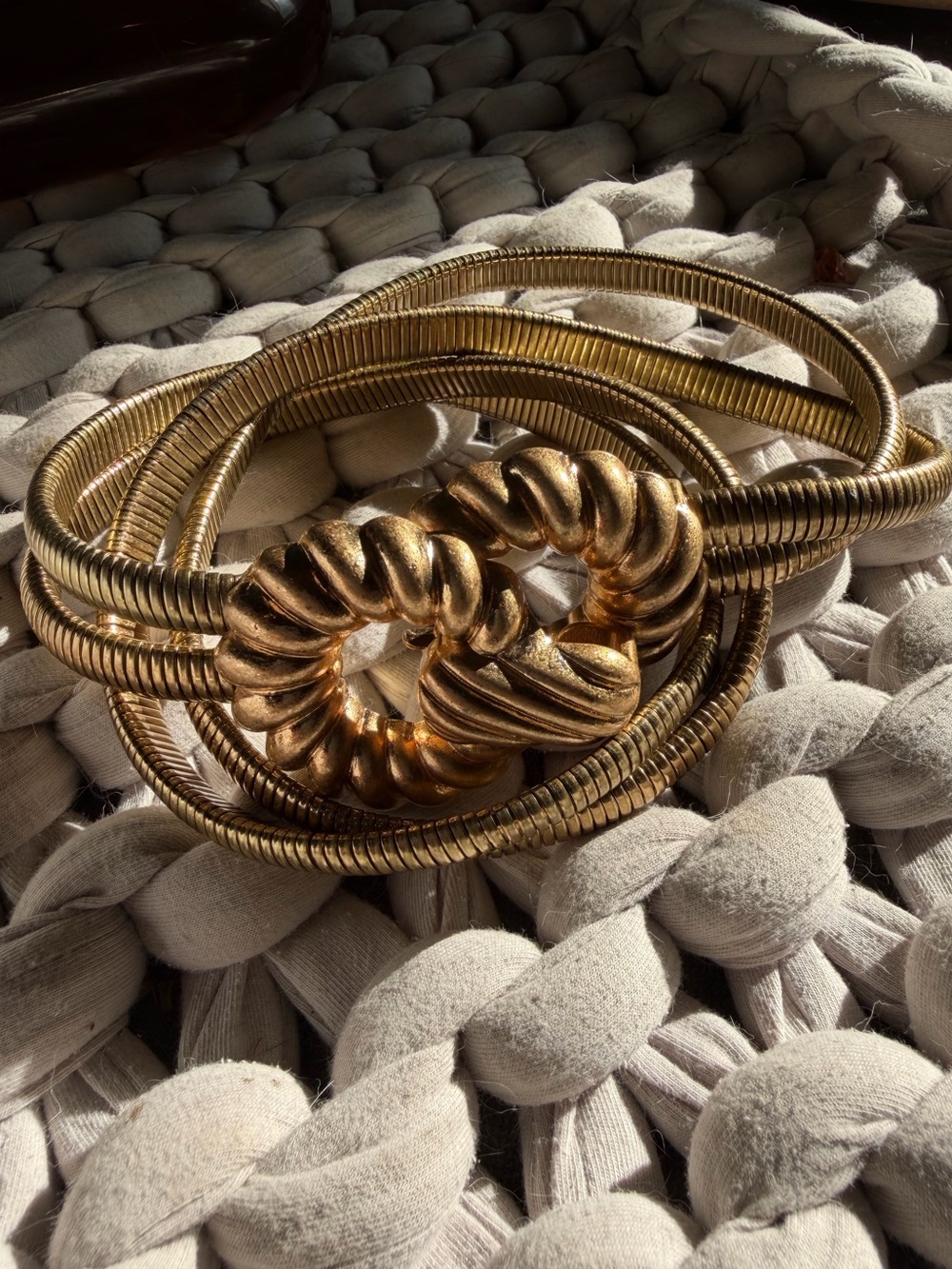 Vintage 80’s Gold Tone Multi Strand Snake Chain Belt Sculptural Buckle 28-31” - Picture 7 of 9